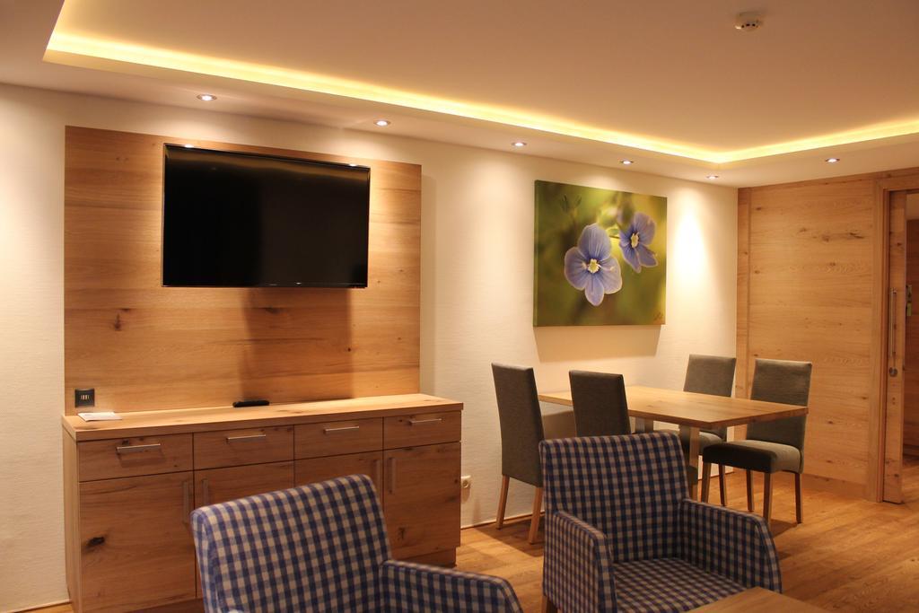Hotel Garni Laerchenhof Lech am Arlberg Szoba fotó