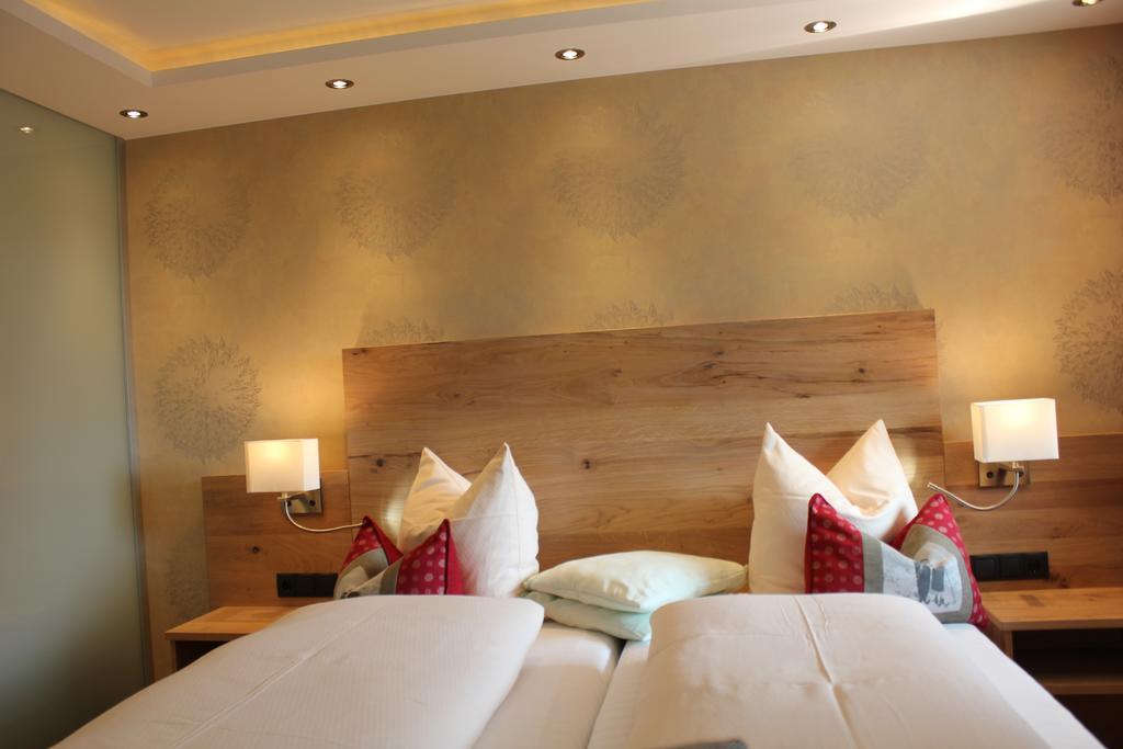 Hotel Garni Laerchenhof Lech am Arlberg Szoba fotó