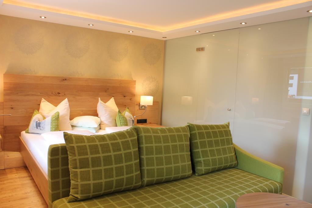 Hotel Garni Laerchenhof Lech am Arlberg Szoba fotó